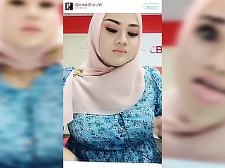 Hot Maleisische hijab - Bigo Follow #37