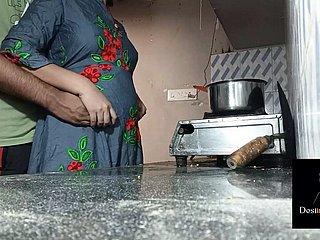 Devar chết tiệt firm pinky bhabi trong nhà bếp