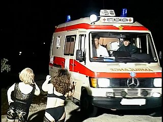 Scalding midget sluts drag inflate guy's device prevalent an ambulance