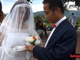 tricheurs mariée asiatiques droite mari après deject cérémonie