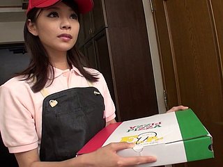 Asian application courier Akubi Yumemi gives blowjob just about her consumer