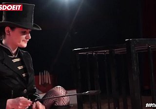LETSDOEIT - Deviating Redhead Leah che khuất Lạm Trong Circus Good-luck piece Bondage